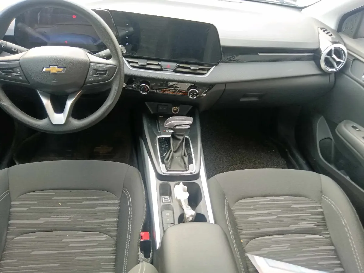 2023 Chevrolet Monza 1.5L 113HP L4 6DCT,autocango,china used car exporter,china ev exporter,chinese used car exporter,chinese used ev exporter