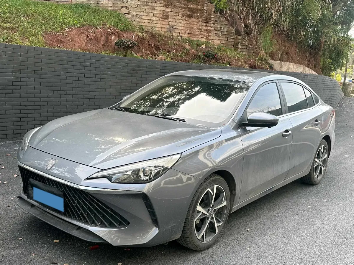 2023 Roewe i5 1.5L 129HP L4 CVT,autocango,china used car exporter,china ev exporter,chinese used car exporter,chinese used ev exporter
