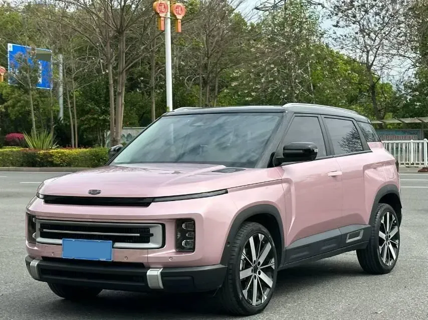 2023 Geely ICON 1.5T 181HP L4 7DCT,autocango,china used car exporter,china ev exporter,chinese used car exporter,chinese used ev exporter