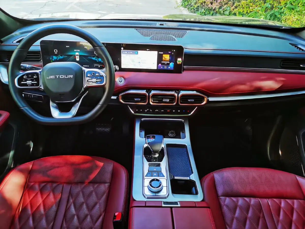 2025 Jetour X70 Plus 1.5T 156HP L4 6DCT,autocango,china used car exporter,china ev exporter,chinese used car exporter,chinese used ev exporter