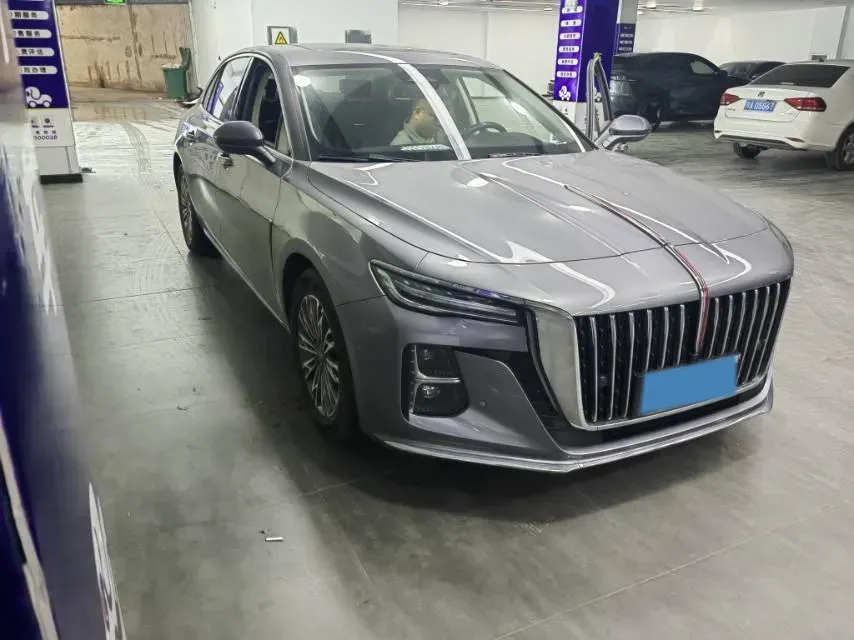 2023 HongQi H5 2.0T 224HP L4 8AT,autocango,china used car exporter,china ev exporter,chinese used car exporter,chinese used ev exporter