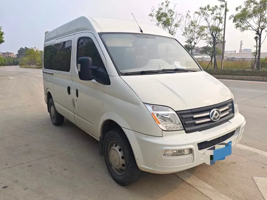 2021 MAXUS XinTu V80 2.0T 139HP L4 6MT,autocango,china used car exporter,china ev exporter,chinese used car exporter,chinese used ev exporter
