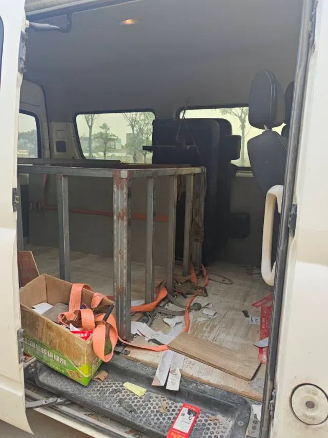 2021 MAXUS XinTu V80 2.0T 139HP L4 6MT,autocango,china used car exporter,china ev exporter,chinese used car exporter,chinese used ev exporter