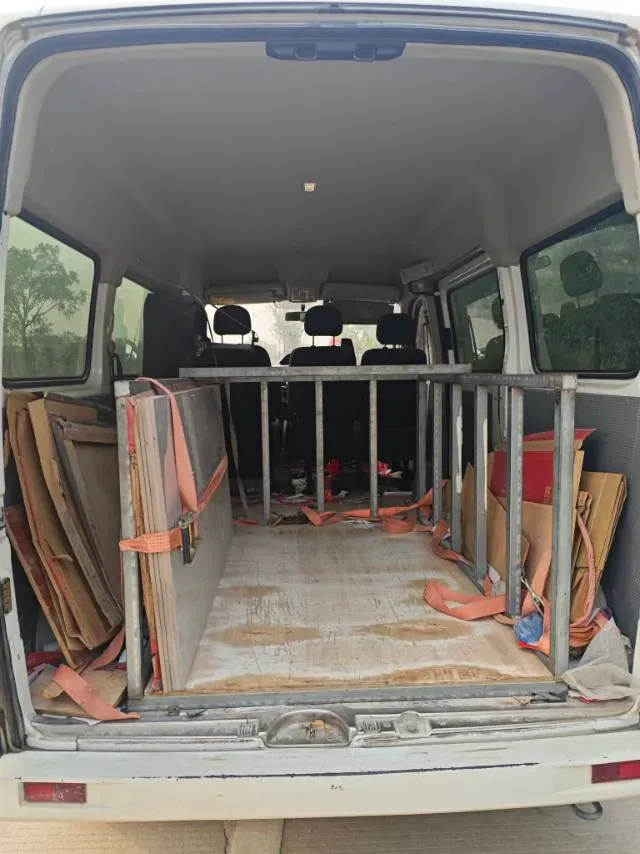 2021 MAXUS XinTu V80 2.0T 139HP L4 6MT,autocango,china used car exporter,china ev exporter,chinese used car exporter,chinese used ev exporter