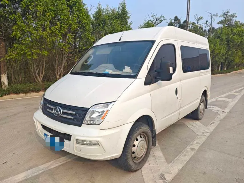 2021 MAXUS XinTu V80 2.0T 139HP L4 6MT,autocango,china used car exporter,china ev exporter,chinese used car exporter,chinese used ev exporter