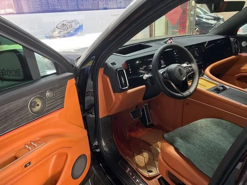 2024 AITO AITO M9 1.5T 152HP L4 REEV 42KWH,autocango,china used car exporter,china ev exporter,chinese used car exporter,chinese used ev exporter