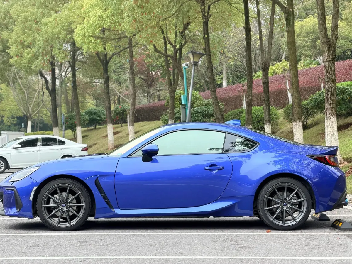 2022 Subaru BRZ 2.4L 234HP H4 6MT,autocango,china used car exporter,china ev exporter,chinese used car exporter,chinese used ev exporter