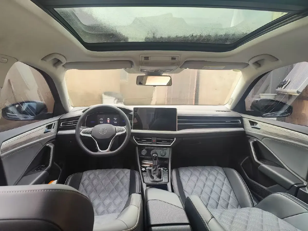 2025 Volkswagen Sagitar 1.5T 160HP L4 7DCT,autocango,china used car exporter,china ev exporter,chinese used car exporter,chinese used ev exporter