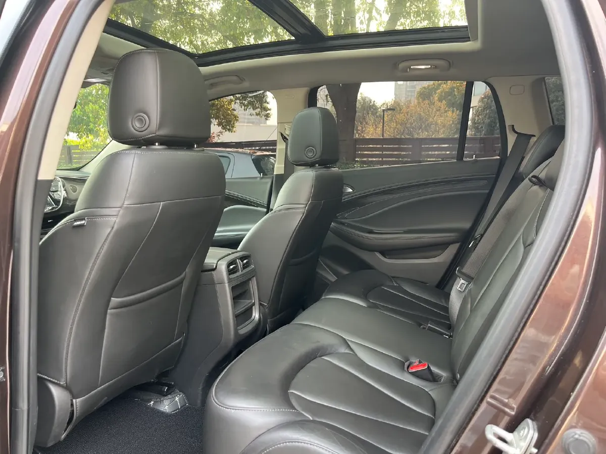 2020 Buick EnvisionPlus 1.5T 169HP L4 7DCT,autocango,china used car exporter,china ev exporter,chinese used car exporter,chinese used ev exporter