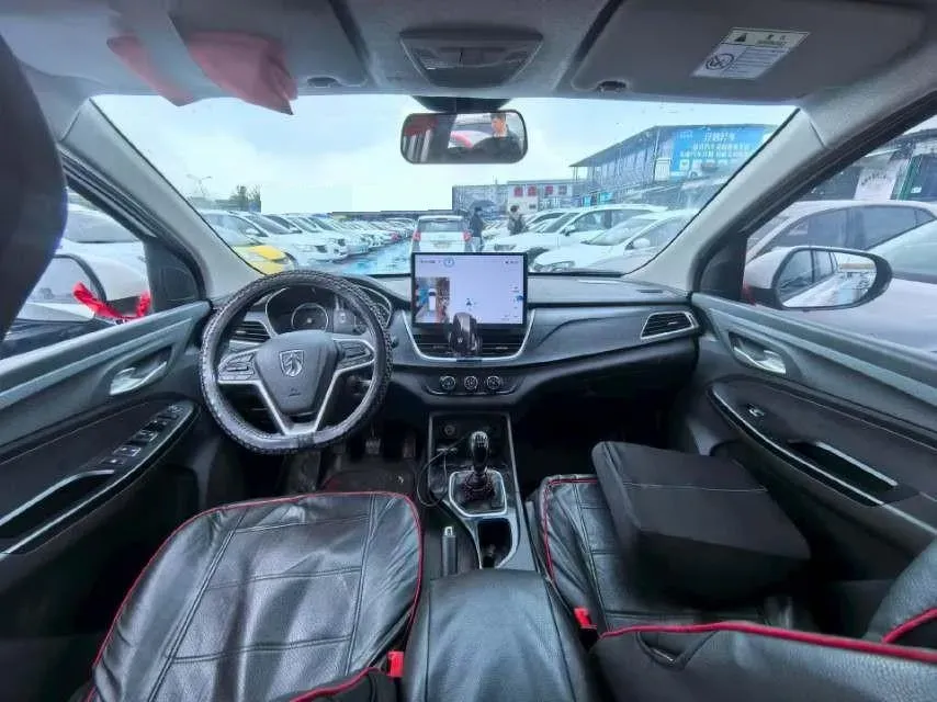 2021 BaoJun 730 1.5T 147HP L4 6MT,autocango,china used car exporter,china ev exporter,chinese used car exporter,chinese used ev exporter