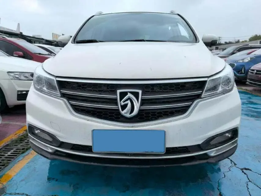 2021 BaoJun 730 1.5T 147HP L4 6MT,autocango,china used car exporter,china ev exporter,chinese used car exporter,chinese used ev exporter