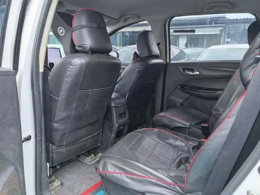 2021 BaoJun 730 1.5T 147HP L4 6MT,autocango,china used car exporter,china ev exporter,chinese used car exporter,chinese used ev exporter