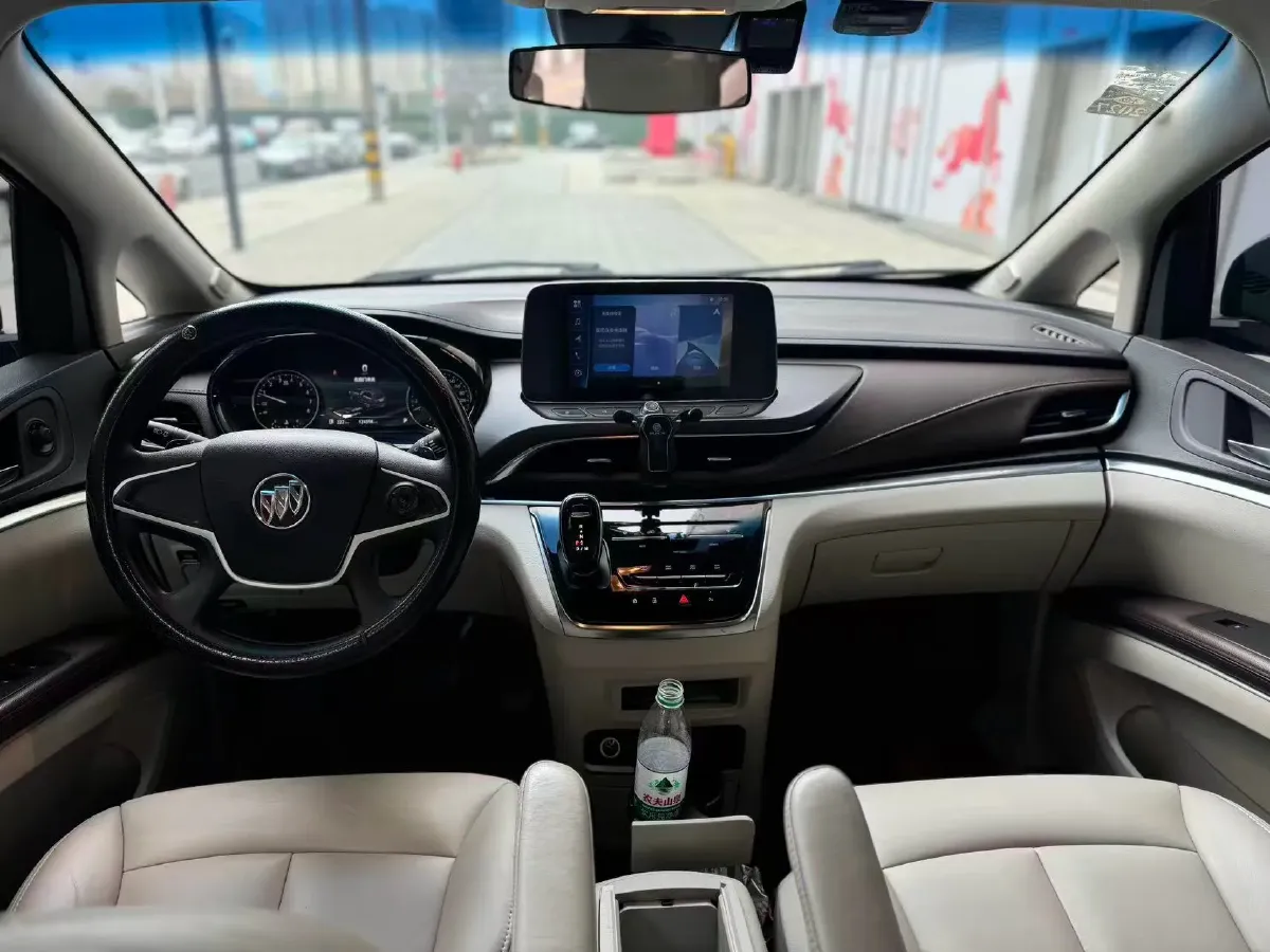 2022 Buick GL8 2.0T 237HP L4 9AT,autocango,china used car exporter,china ev exporter,chinese used car exporter,chinese used ev exporter