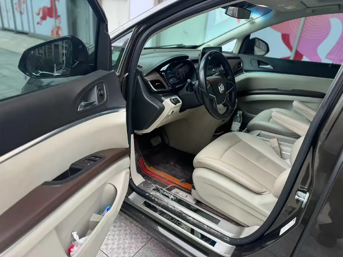 2022 Buick GL8 2.0T 237HP L4 9AT,autocango,china used car exporter,china ev exporter,chinese used car exporter,chinese used ev exporter