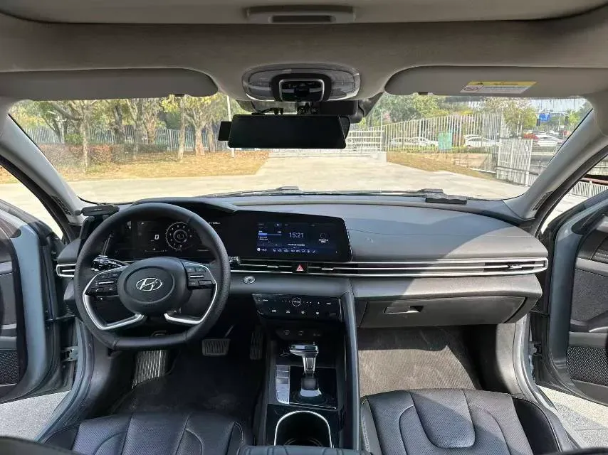 2021 Hyundai Elantra 1.5L 115HP L4 CVT,autocango,china used car exporter,china ev exporter,chinese used car exporter,chinese used ev exporter