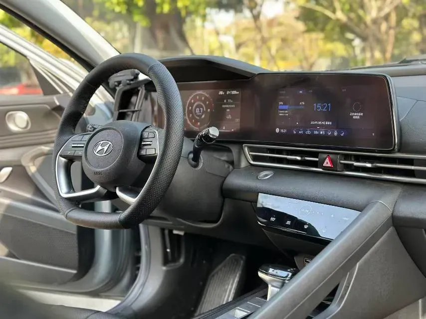 2021 Hyundai Elantra 1.5L 115HP L4 CVT,autocango,china used car exporter,china ev exporter,chinese used car exporter,chinese used ev exporter