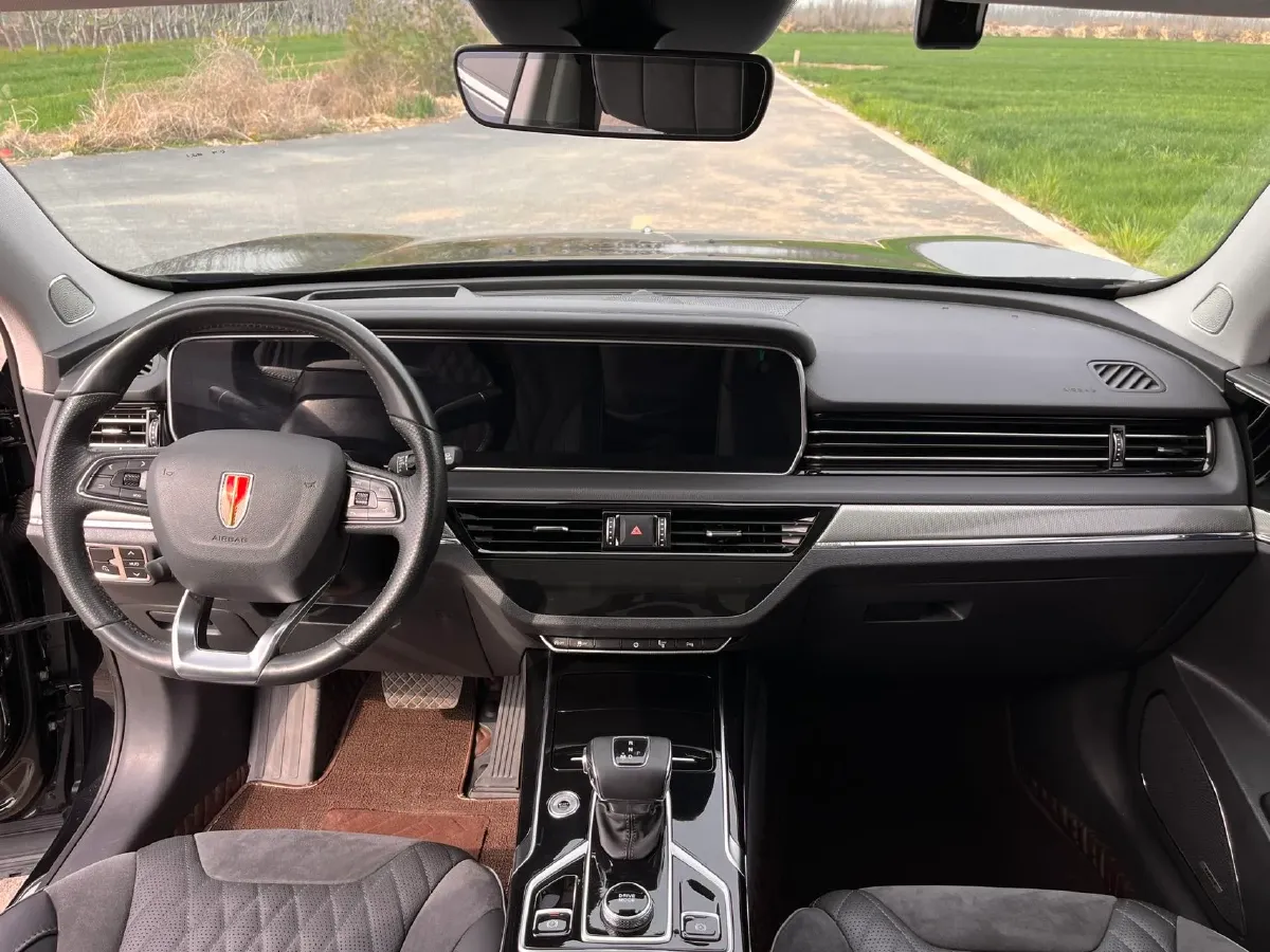 2022 HongQi HS5 2.0T 224HP L4 6AT,autocango,china used car exporter,china ev exporter,chinese used car exporter,chinese used ev exporter