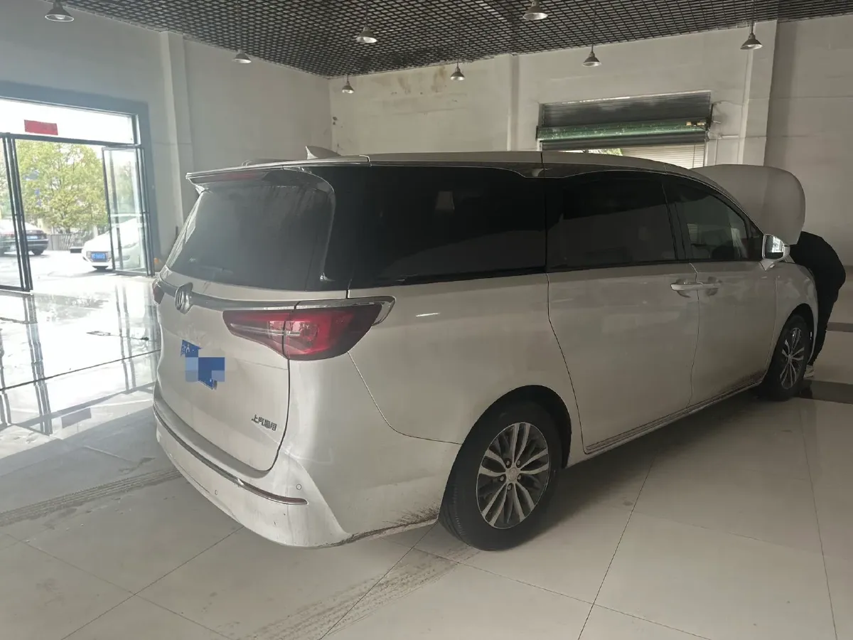 2023 Buick GL8 2.0T 237HP L4 9AT,autocango,china used car exporter,china ev exporter,chinese used car exporter,chinese used ev exporter