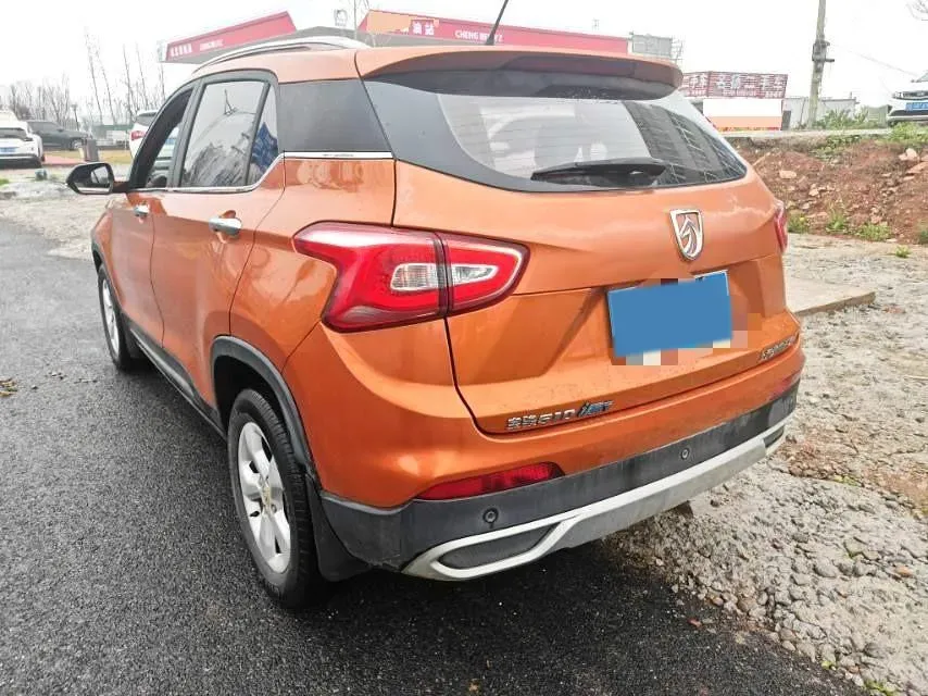 2017 BaoJun 310W 1.5L 105HP L4 6MT,autocango,china used car exporter,china ev exporter,chinese used car exporter,chinese used ev exporter