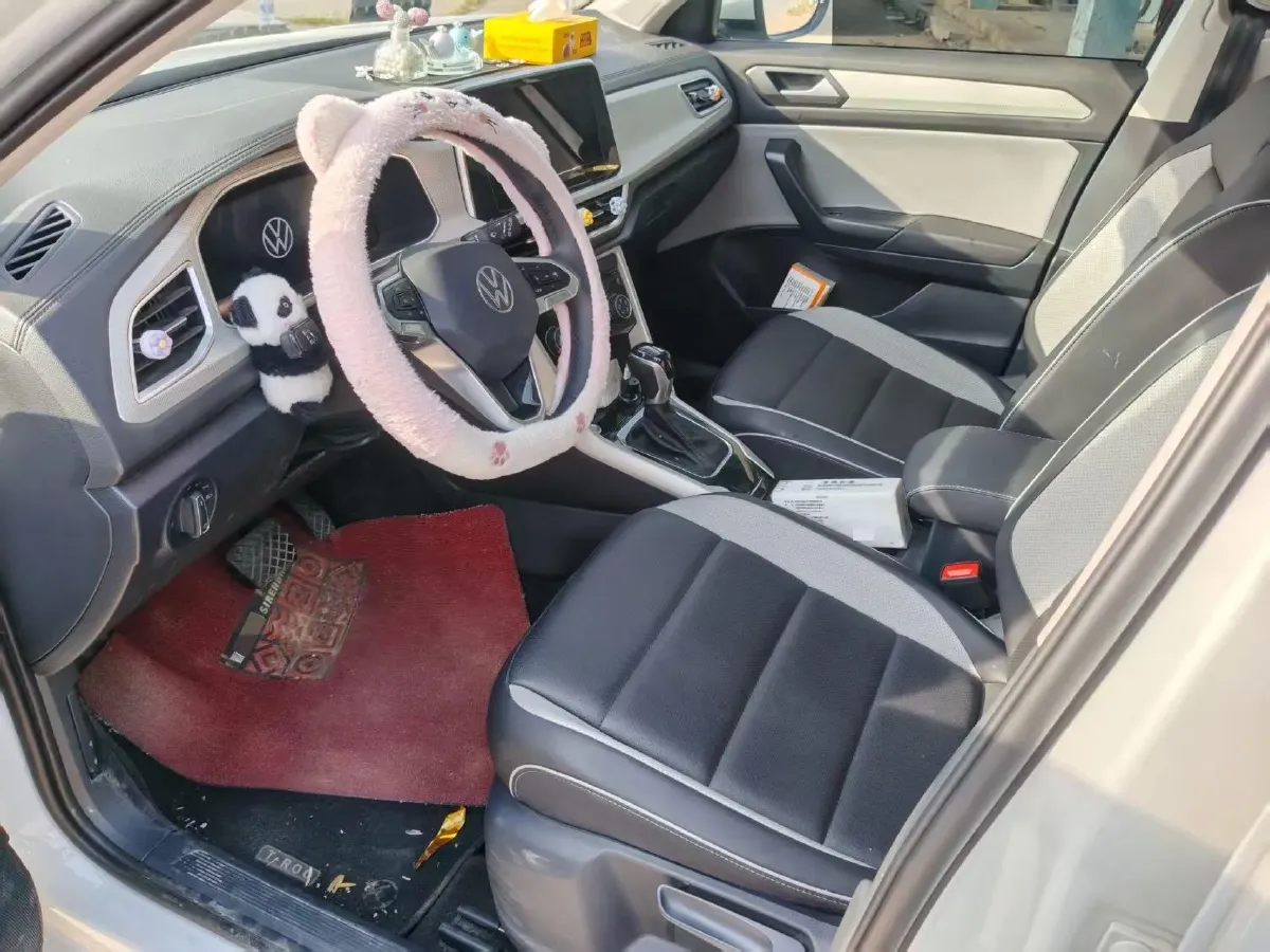 2025 Volkswagen T-Roc 1.4T 150HP L4 7DCT,autocango,china used car exporter,china ev exporter,chinese used car exporter,chinese used ev exporter