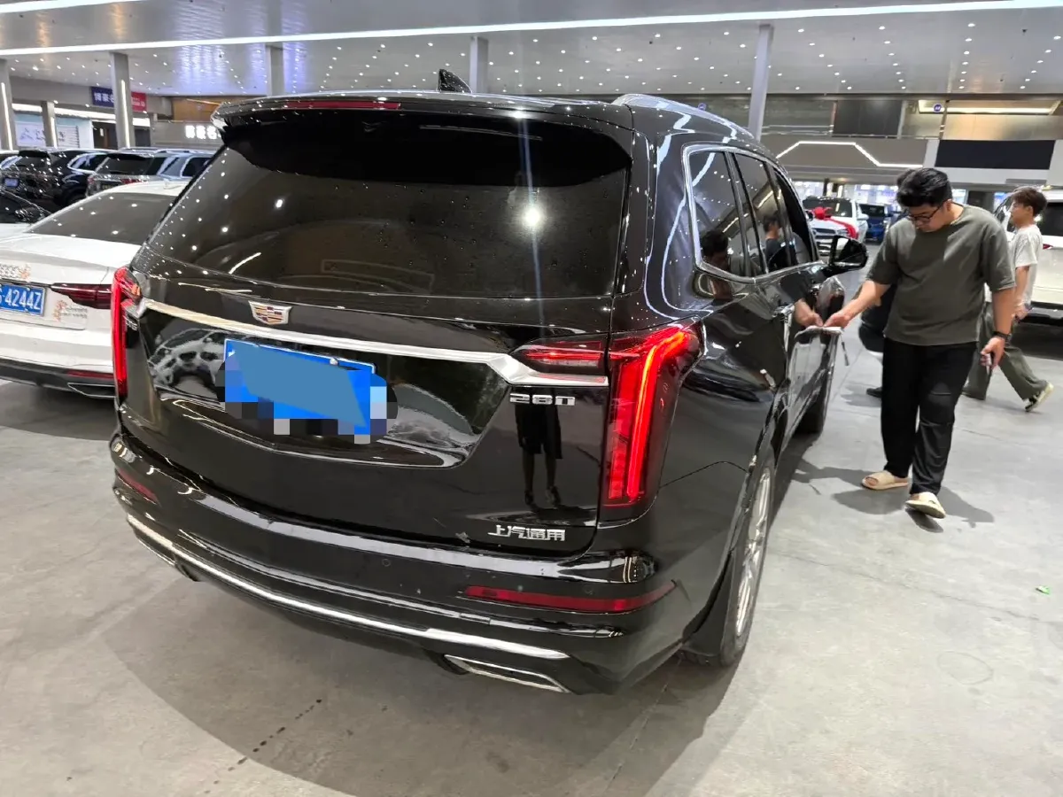 2021 Cadillac XT6 2.0T 237HP L4 9AT,autocango,china used car exporter,china ev exporter,chinese used car exporter,chinese used ev exporter