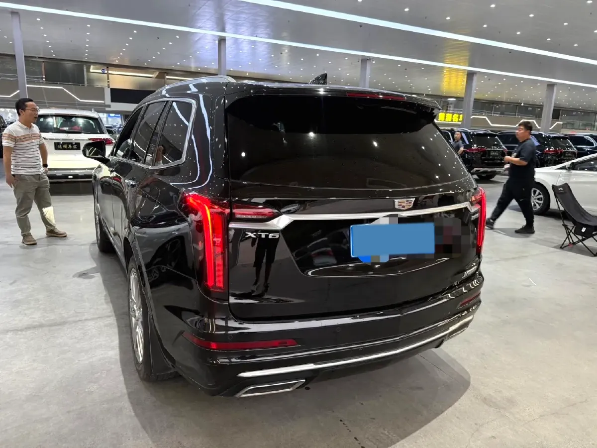 2021 Cadillac XT6 2.0T 237HP L4 9AT,autocango,china used car exporter,china ev exporter,chinese used car exporter,chinese used ev exporter