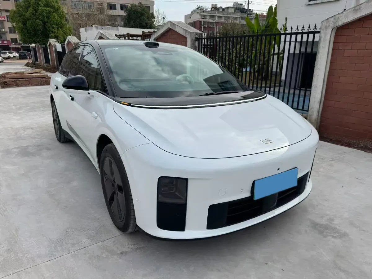 2025 Li i6 BEV,autocango,china used car exporter,china ev exporter,chinese used car exporter,chinese used ev exporter