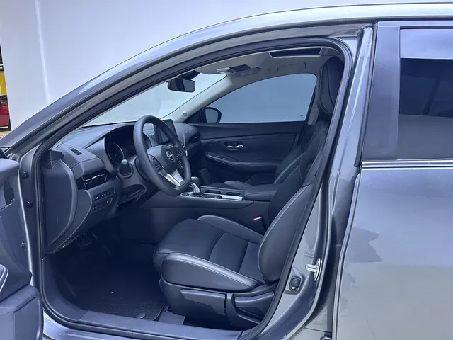 2025 Nissan Sylphy 1.6L 135HP L4 CVT,autocango,china used car exporter,china ev exporter,chinese used car exporter,chinese used ev exporter