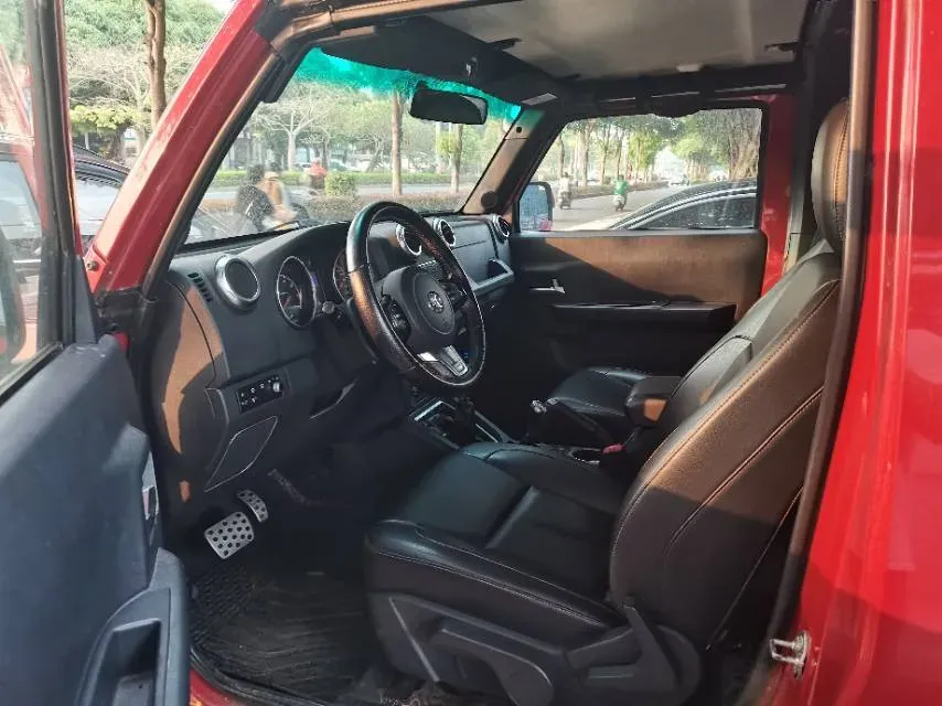 2016 Beijing BJ40 2.3T 250HP L4 6AT,autocango,china used car exporter,china ev exporter,chinese used car exporter,chinese used ev exporter