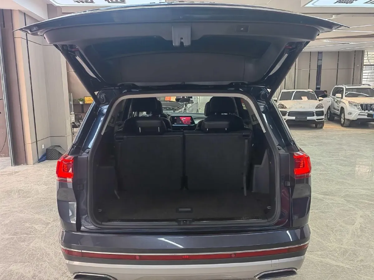 2021 Volkswagen Talagon 2.0T 186HP L4 7DCT,autocango,china used car exporter,china ev exporter,chinese used car exporter,chinese used ev exporter