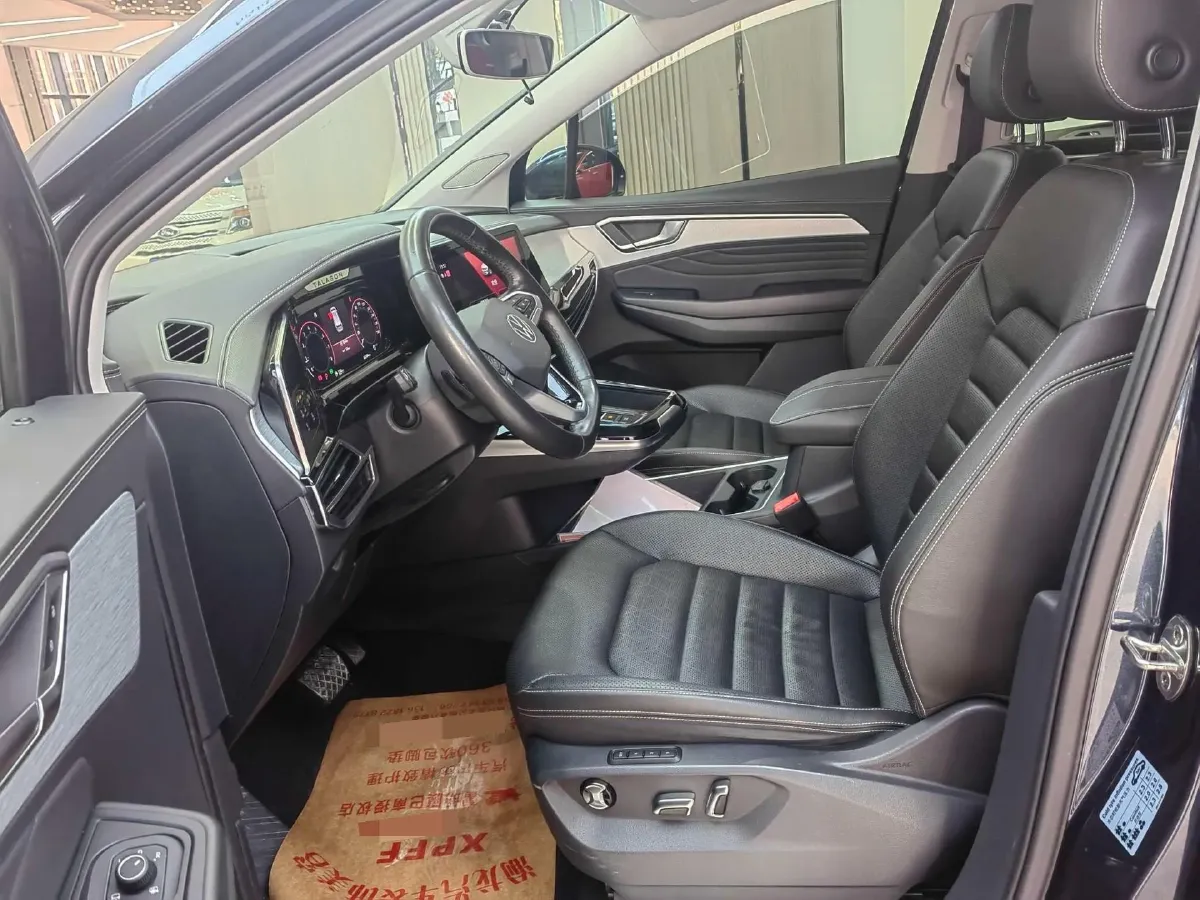 2021 Volkswagen Talagon 2.0T 186HP L4 7DCT,autocango,china used car exporter,china ev exporter,chinese used car exporter,chinese used ev exporter