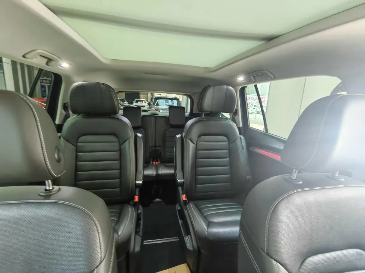 2021 Volkswagen Talagon 2.0T 186HP L4 7DCT,autocango,china used car exporter,china ev exporter,chinese used car exporter,chinese used ev exporter