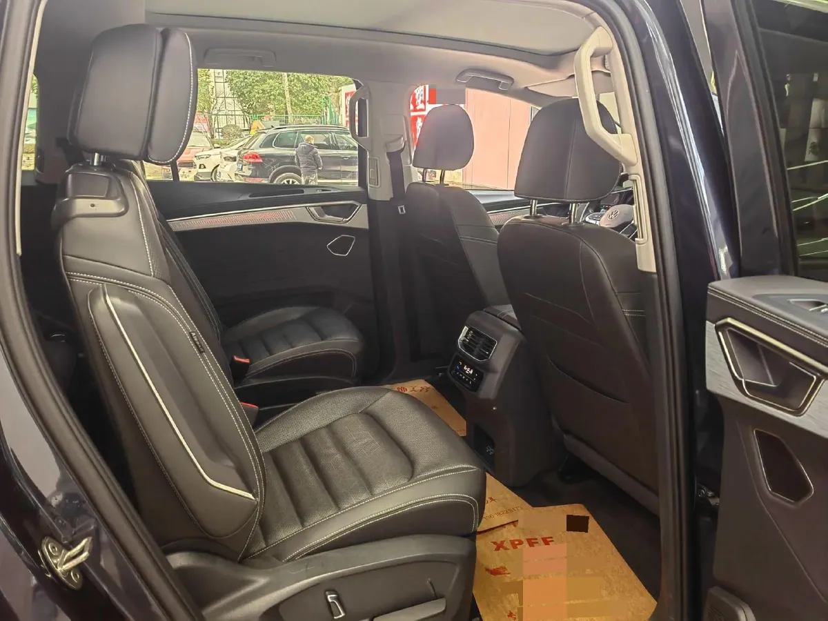 2021 Volkswagen Talagon 2.0T 186HP L4 7DCT,autocango,china used car exporter,china ev exporter,chinese used car exporter,chinese used ev exporter