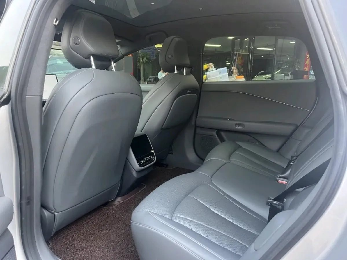 2024 Xpeng P7+ BEV 76.3KWH,autocango,china used car exporter,china ev exporter,chinese used car exporter,chinese used ev exporter