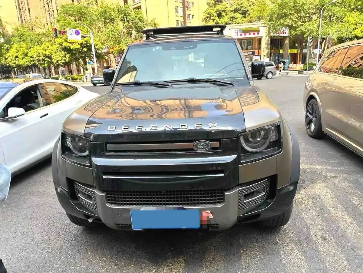 2021 Land Rover Defender 3.0T 400HP L6 8AT,autocango,china used car exporter,china ev exporter,chinese used car exporter,chinese used ev exporter
