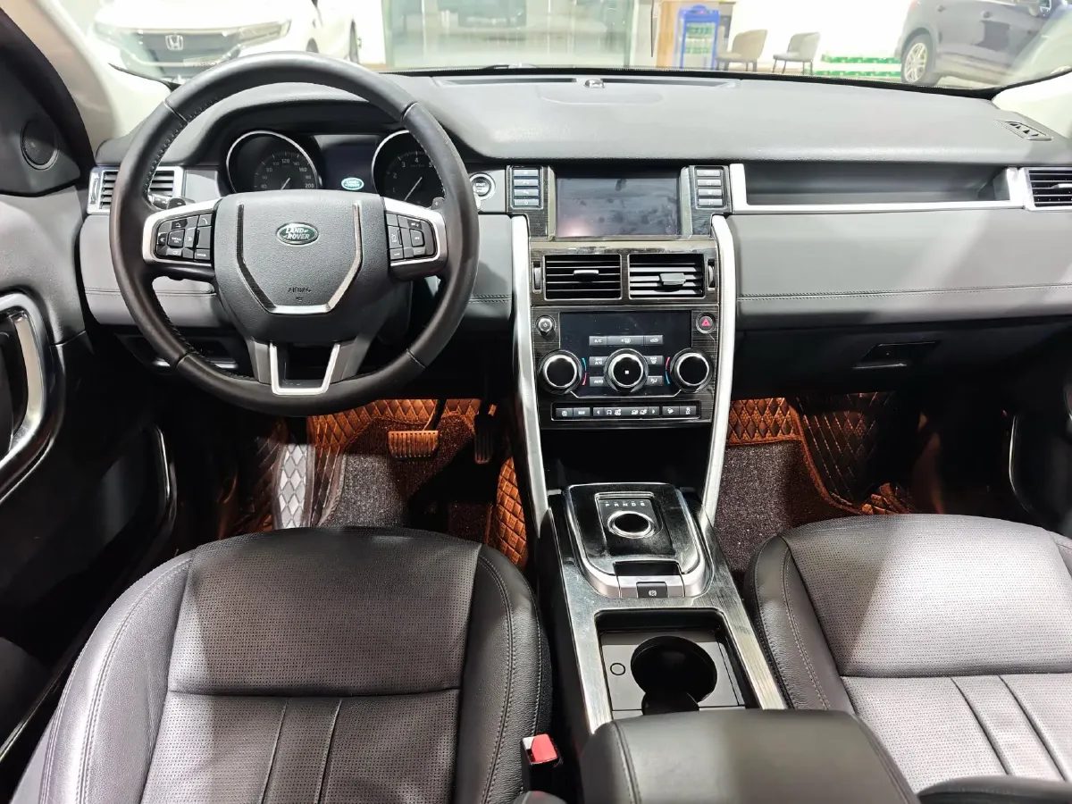 2018 Land Rover Discovery Sport 2.0T 241HP L4 9AT,autocango,china used car exporter,china ev exporter,chinese used car exporter,chinese used ev exporter