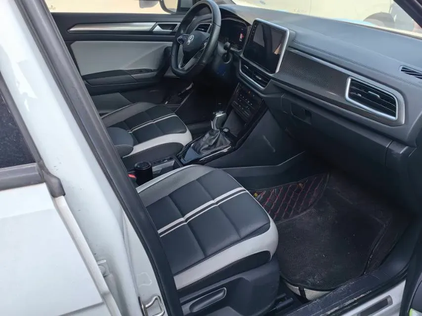 2023 Volkswagen T-Roc 1.5T 160HP L4 7DCT,autocango,china used car exporter,china ev exporter,chinese used car exporter,chinese used ev exporter