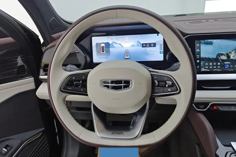 2021 Geely Monjaro 2.0T 218HP L4 7DCT,autocango,china used car exporter,china ev exporter,chinese used car exporter,chinese used ev exporter