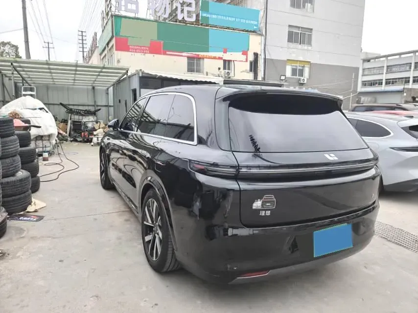 2023 Li L8 Range Extended 154HP REEV 40.9KWH,autocango,china used car exporter,china ev exporter,chinese used car exporter,chinese used ev exporter