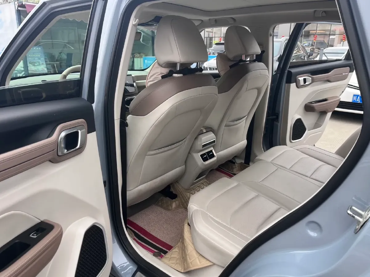 2021 Geely ICON 1.5T 177HP L3 7DCT,autocango,china used car exporter,china ev exporter,chinese used car exporter,chinese used ev exporter