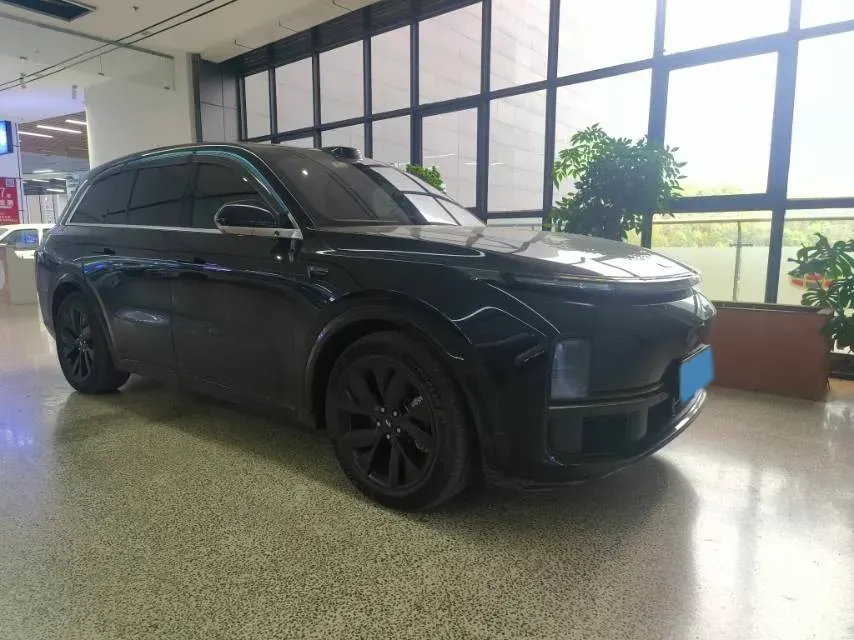 2023 Li L8 Range Extended 154HP REEV 40.9KWH,autocango,china used car exporter,china ev exporter,chinese used car exporter,chinese used ev exporter