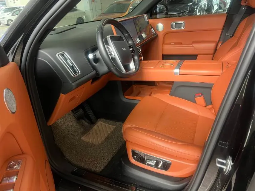 2023 Li L8 Range Extended 154HP REEV 40.9KWH,autocango,china used car exporter,china ev exporter,chinese used car exporter,chinese used ev exporter