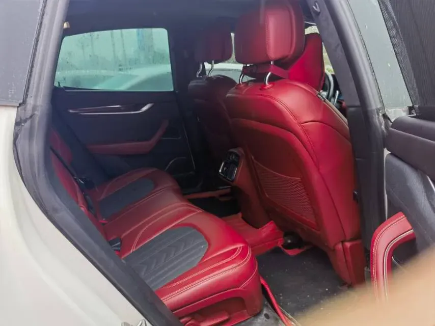 2018 Maserati Levante 3.0T 350HP V6 8AT,autocango,china used car exporter,china ev exporter,chinese used car exporter,chinese used ev exporter