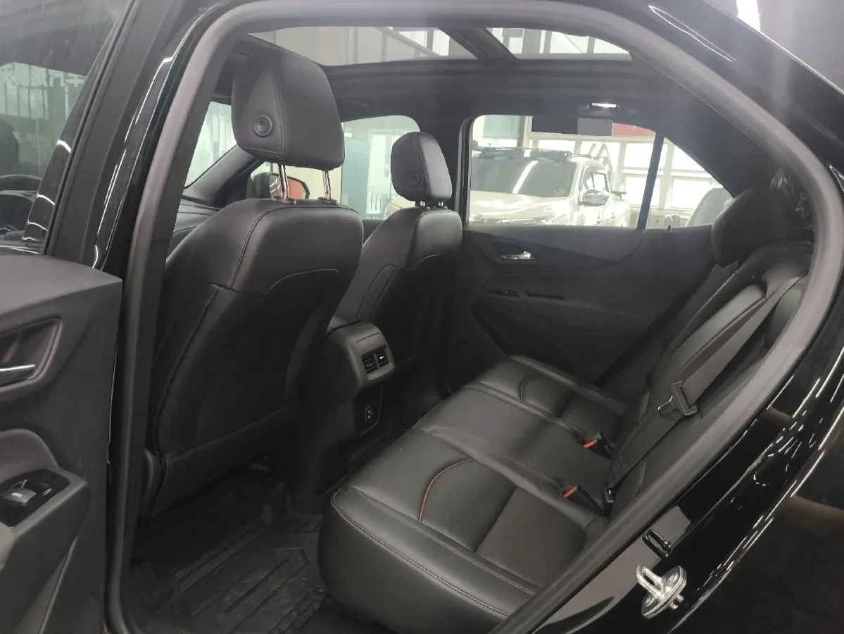 2021 Chevrolet Equinox 2.0T 237HP L4 9AT,autocango,china used car exporter,china ev exporter,chinese used car exporter,chinese used ev exporter