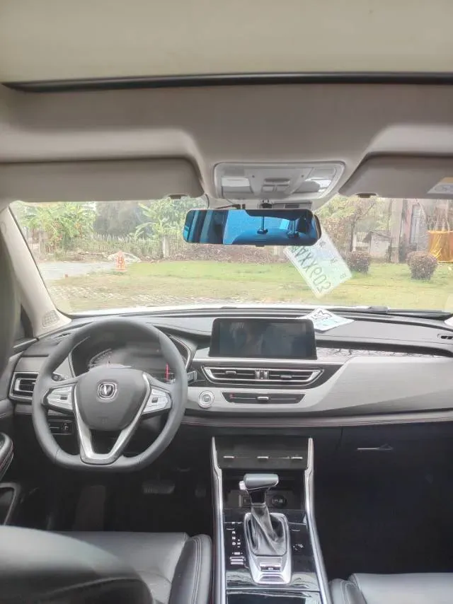 2021 ChangAn CS75 1.5T 178HP L4 7DCT,autocango,china used car exporter,china ev exporter,chinese used car exporter,chinese used ev exporter