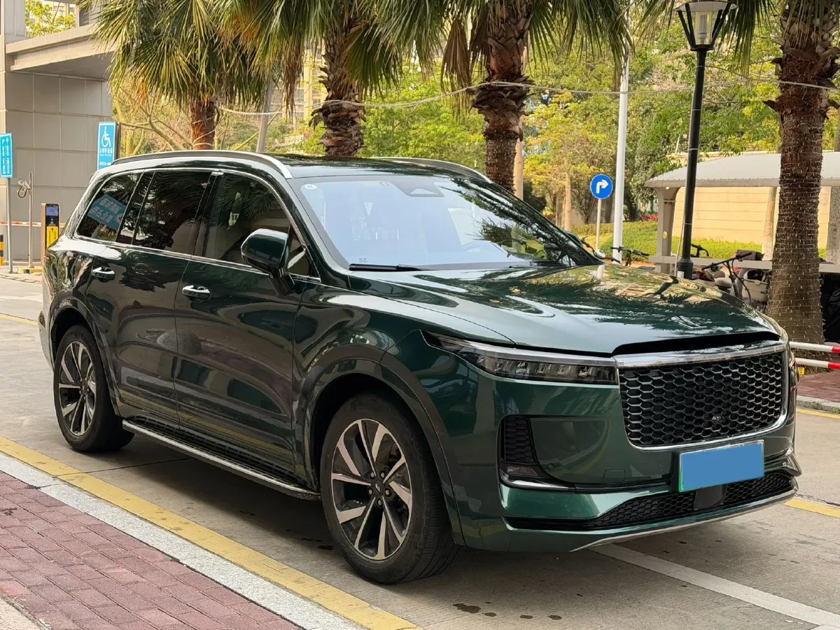 2021 Li ONE Range Extended 131HP REEV 40.5KWH,autocango,china used car exporter,china ev exporter,chinese used car exporter,chinese used ev exporter