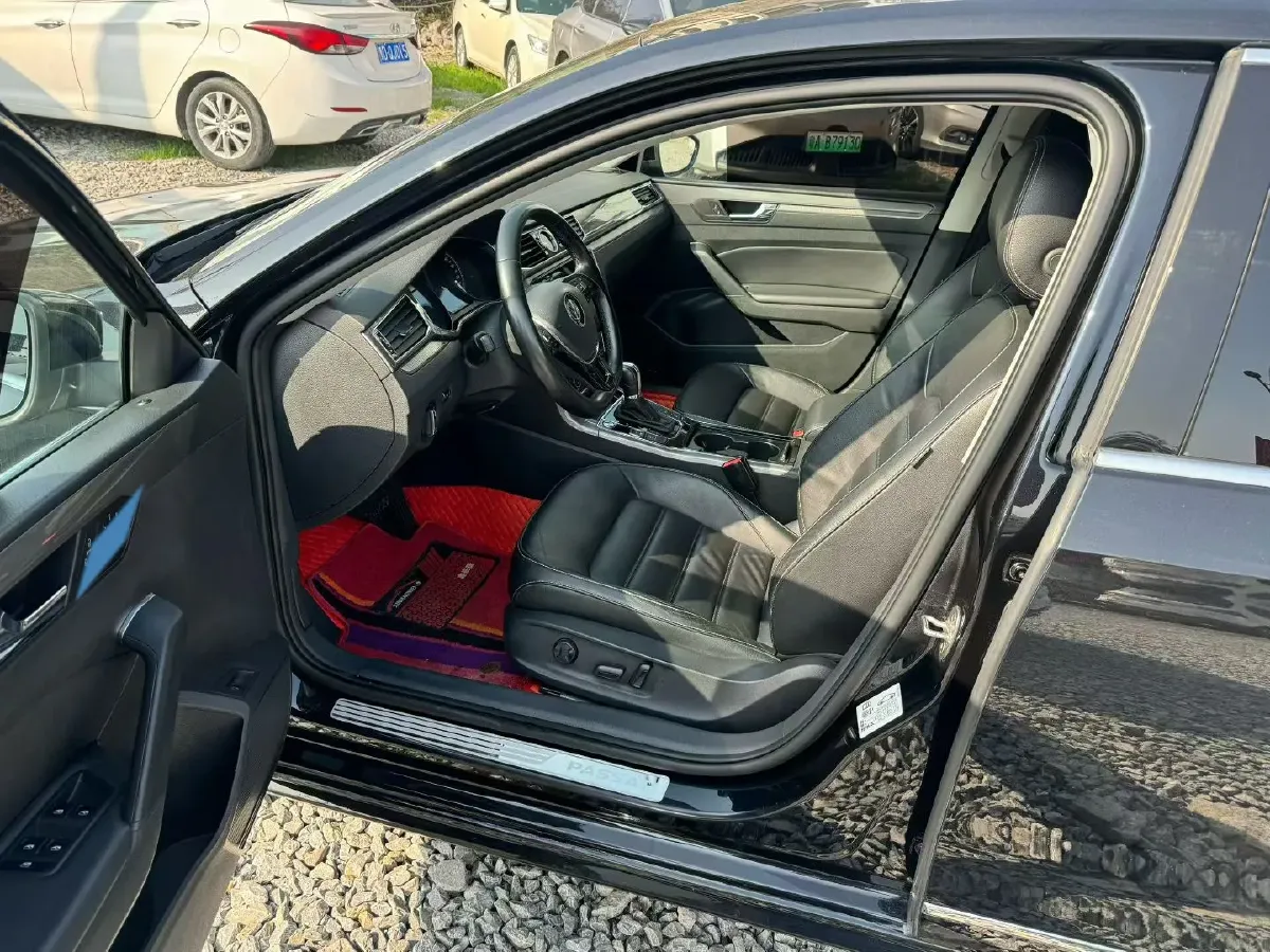 2017 Volkswagen Passat 1.8T 180HP L4 7DCT,autocango,china used car exporter,china ev exporter,chinese used car exporter,chinese used ev exporter