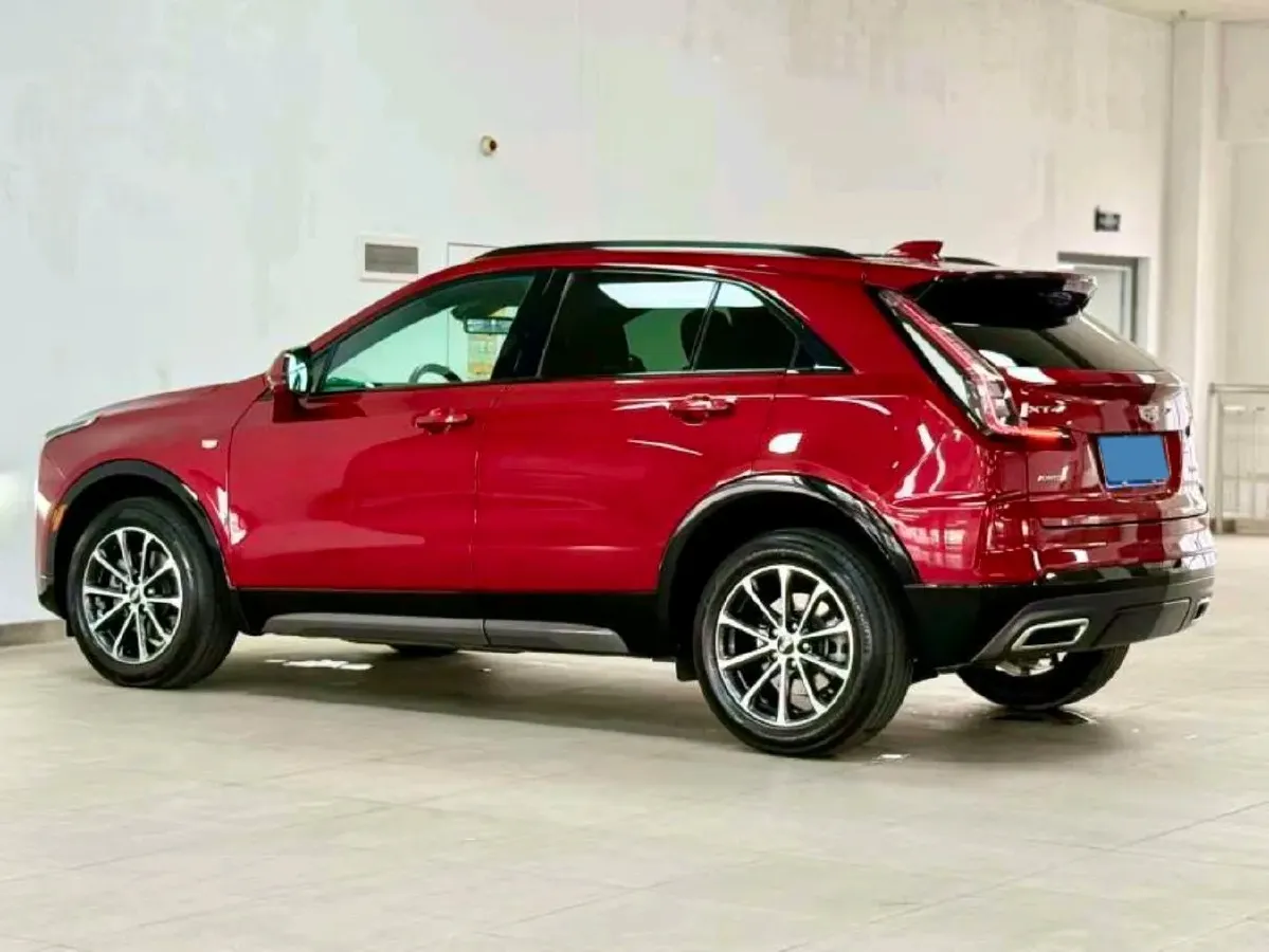 2024 Cadillac XT4 2.0T 237HP L4 9AT,autocango,china used car exporter,china ev exporter,chinese used car exporter,chinese used ev exporter