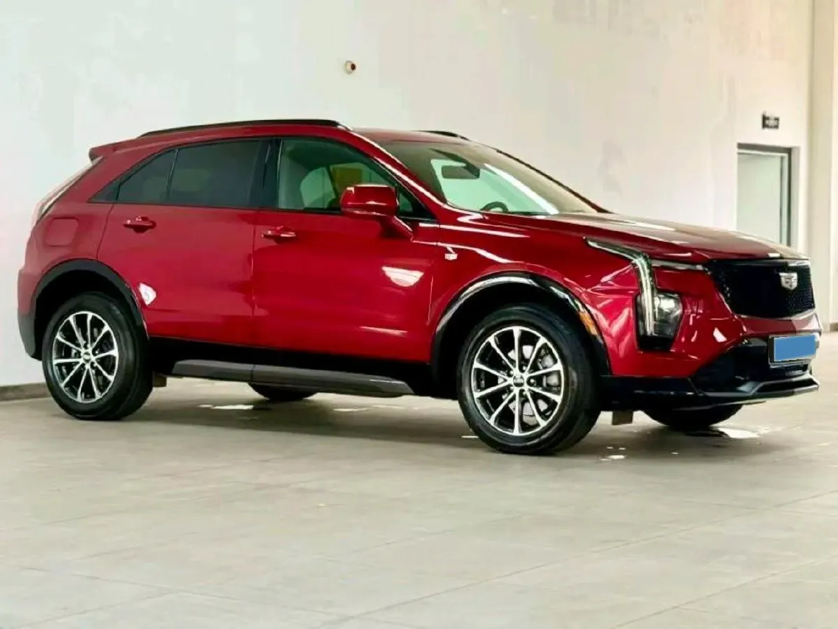 2024 Cadillac XT4 2.0T 237HP L4 9AT,autocango,china used car exporter,china ev exporter,chinese used car exporter,chinese used ev exporter
