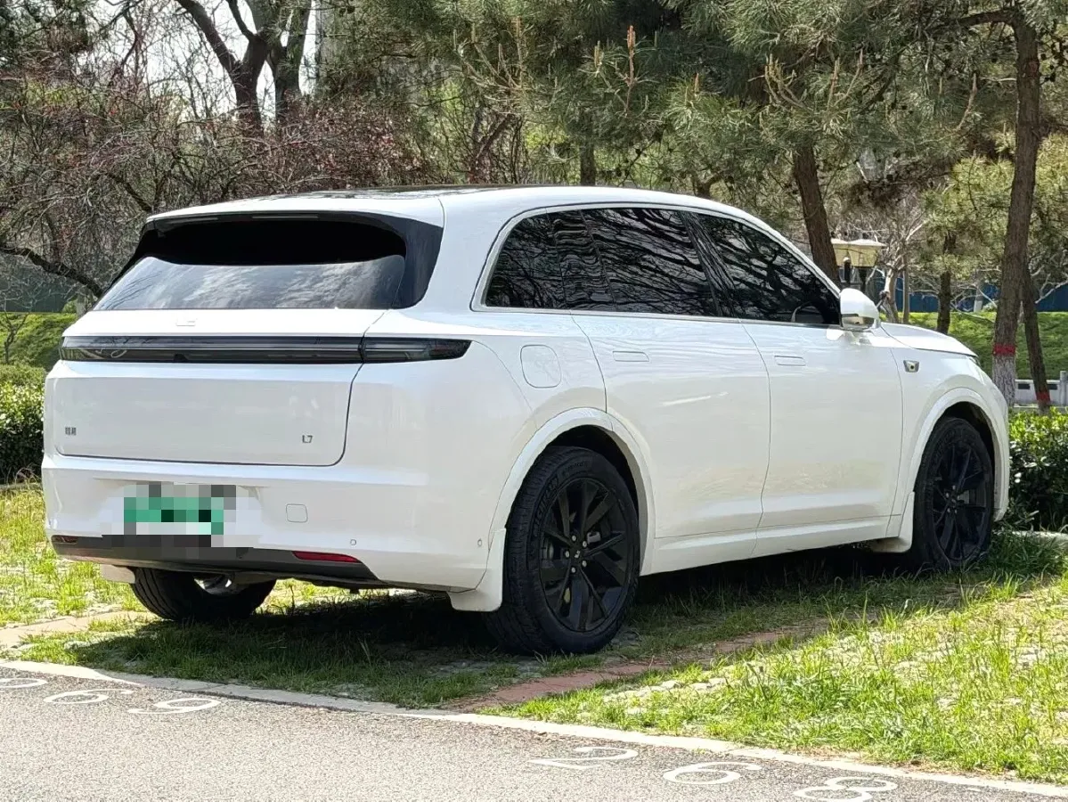 2023 Li L7 Range Extended 154HP REEV 40.9KWH,autocango,china used car exporter,china ev exporter,chinese used car exporter,chinese used ev exporter